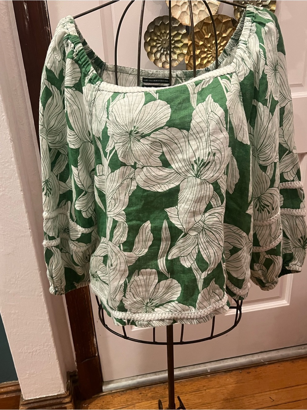 Tahari xl linen Women’s Green Floral Off-Shoulder Top